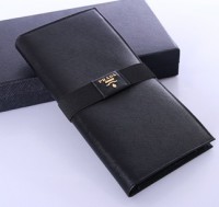 Prada CAlf saffiano Wallet - black
